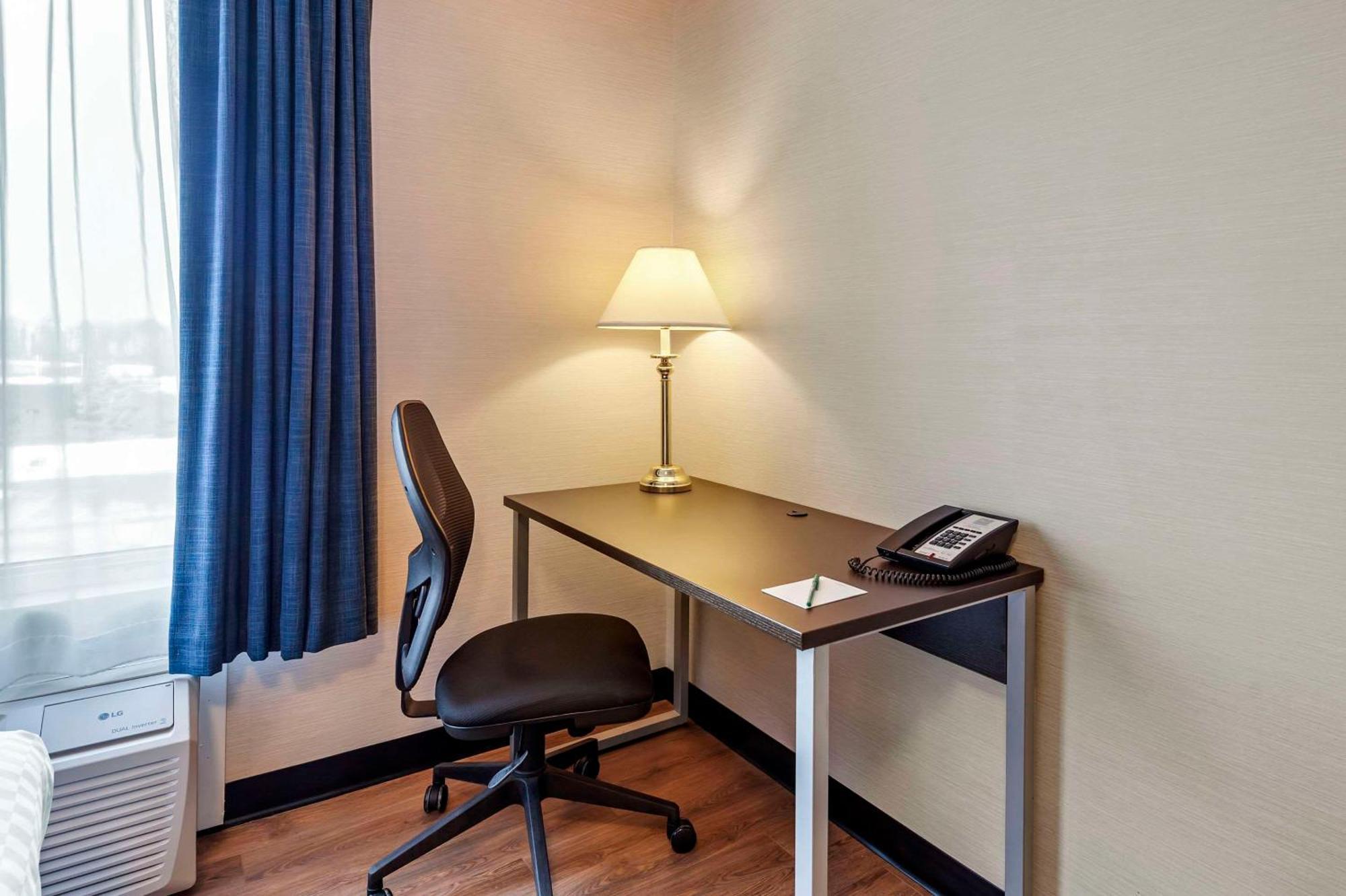 Quality Inn Ottawa Esterno foto