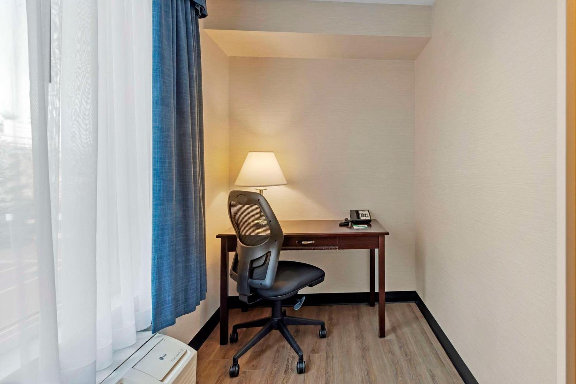 Quality Inn Ottawa Esterno foto