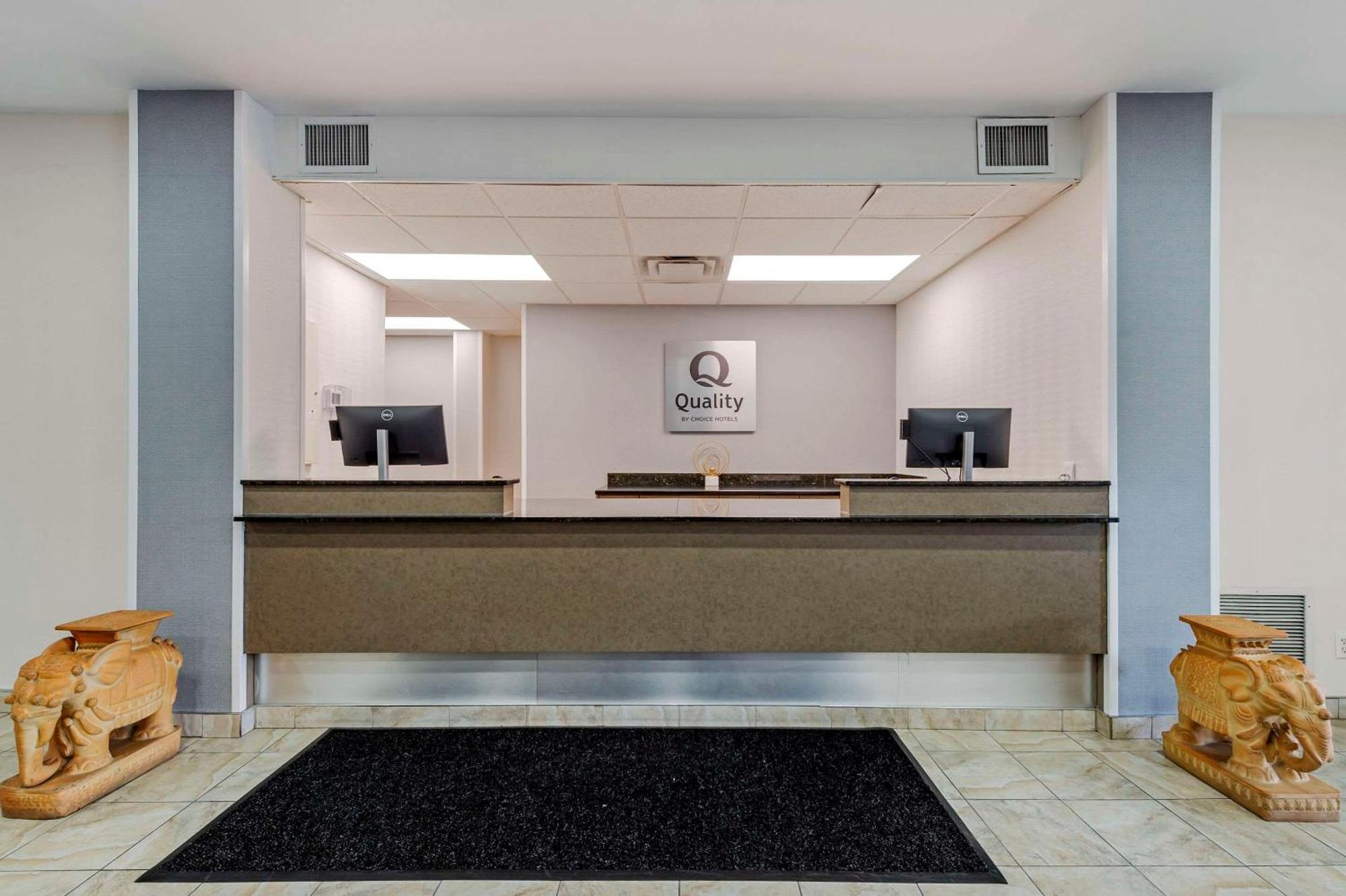 Quality Inn Ottawa Esterno foto
