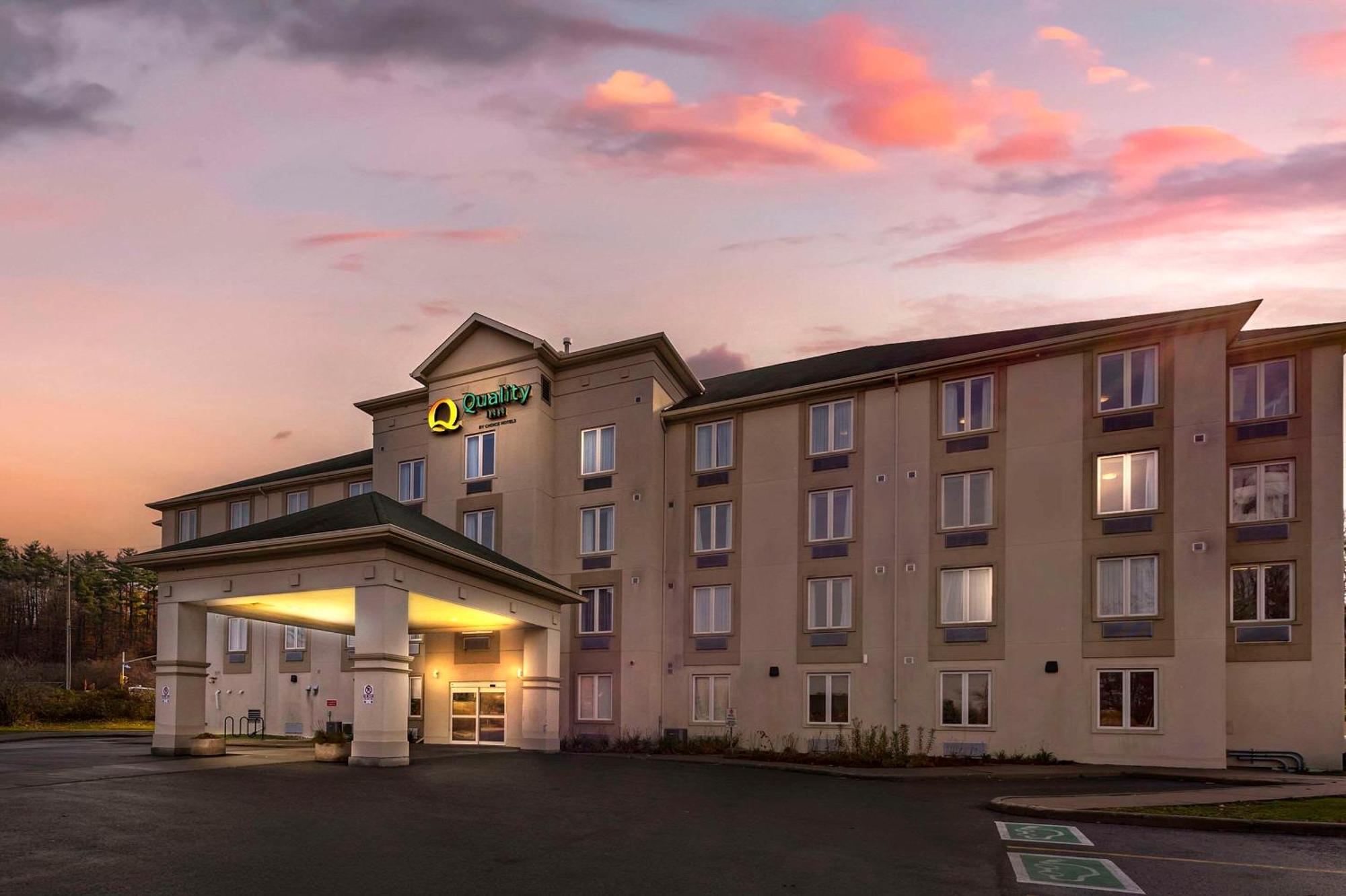 Quality Inn Ottawa Esterno foto